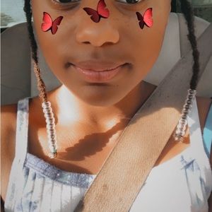 Meet your Posher, Mia